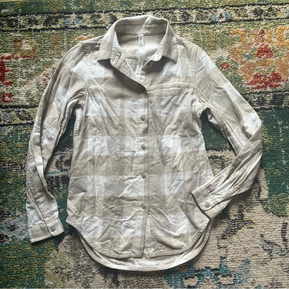 Lululemon Plaid Button Down Long Sleeve Shirt Beige White Size 0 - Picture 3 of 10